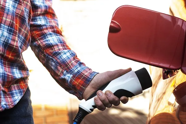 The Advantages of a Home EV Charging Station